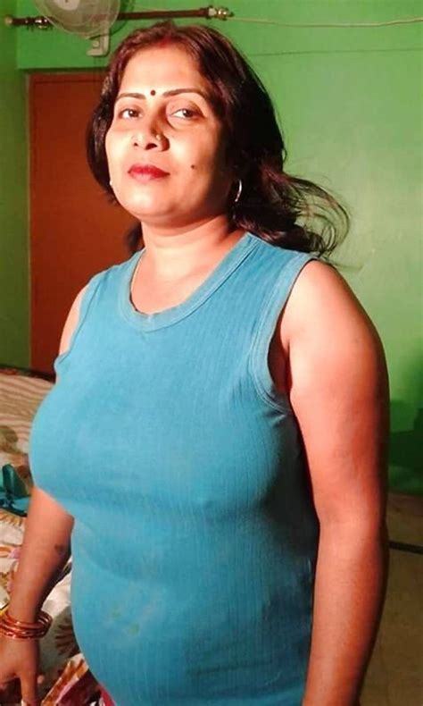 fat aunty hot|Hot indian aunty fucking with her STEPcousin Lover.Wow very。